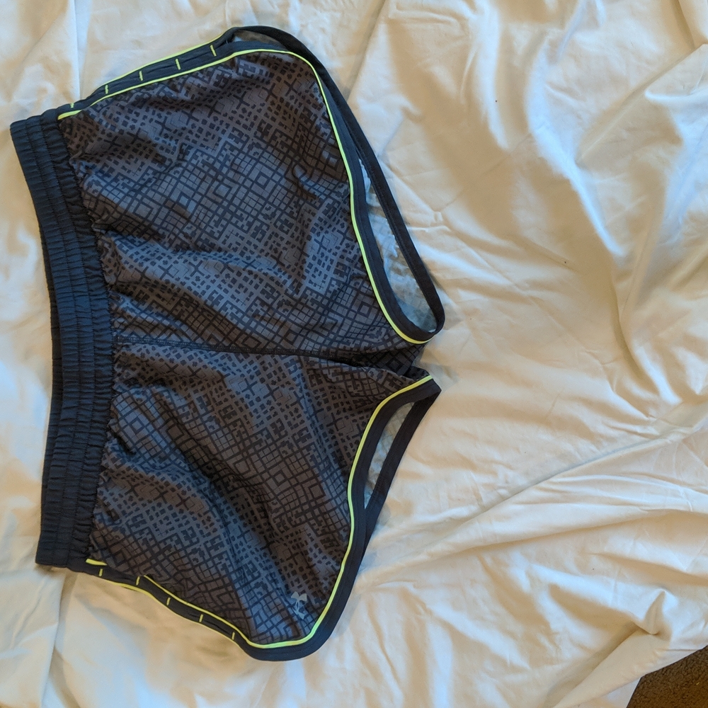 Under Armour running short